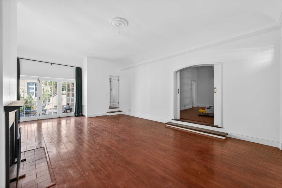 2 Bedroom Property for Sale in Green Point Western Cape